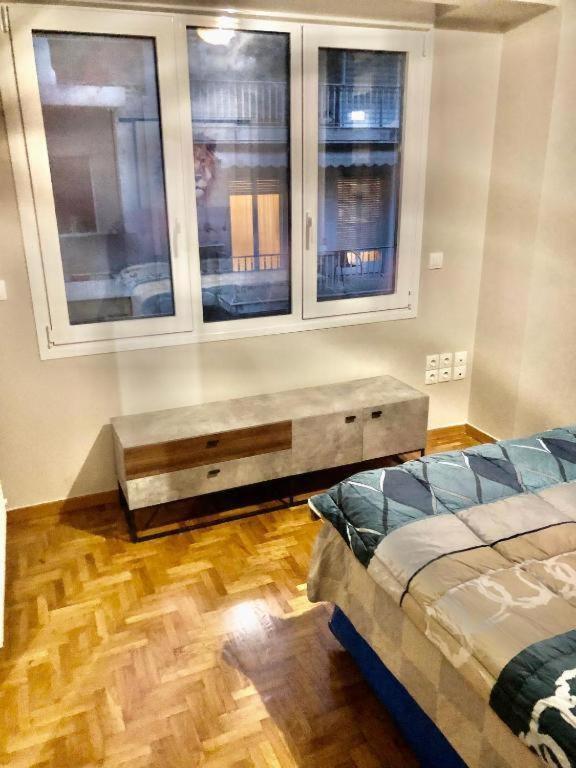 Economy Shared Apartment D In Central Atena Exterior foto