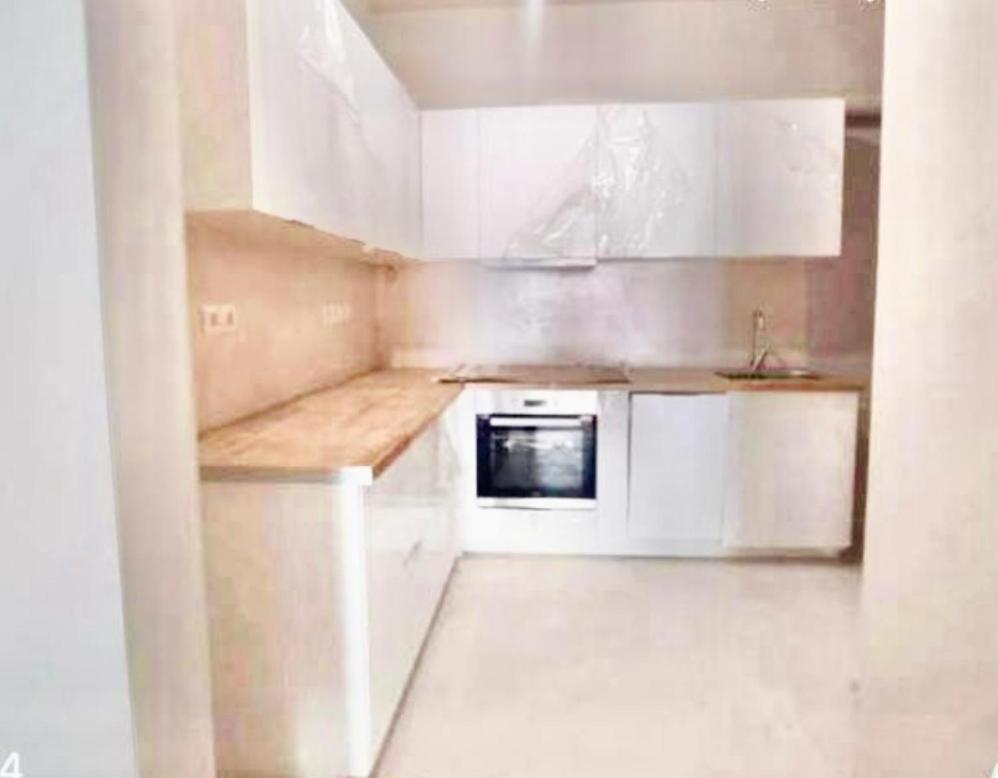 Economy Shared Apartment D In Central Atena Exterior foto